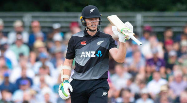 Mark Chapman, Michael Bracewell fifties propel New Zealand to record highs